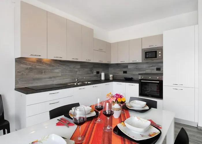 Casa Andrea شقة جيرا لاريو